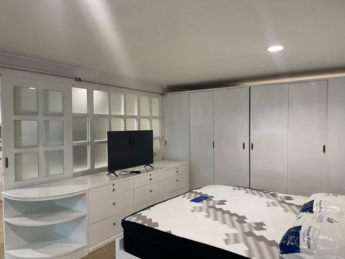 picture DIAMOND TOWER, Silom Soi 7 next to BTS Chong Nonsi 74 sq.m 2 Bedrooms, 2 Bathrooms, 1 Kitchen - 4/10