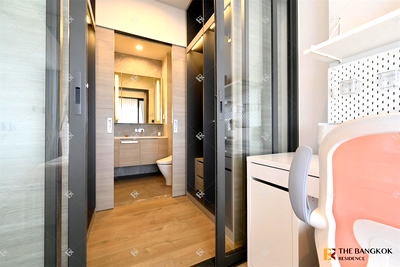 Condos for rent : The Crest Park Residences Special price, limited quantity near MRT Phahonyothin Station