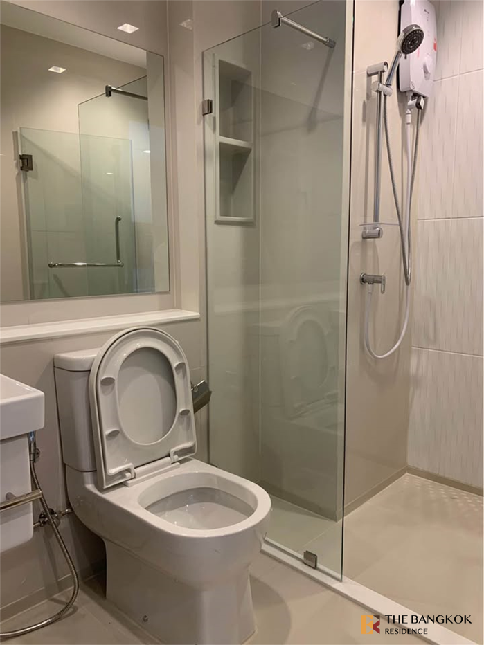 picture Life Asoke - Rama 9 near MRT Rama 9 Station Easy Travel, Fully Utilized Space - 6/10