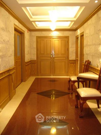 picture 4-BR 364 Sqm On 22nd Floor At Arunroj Tower, Near BTS Asoke (ID 512386) - 6/20