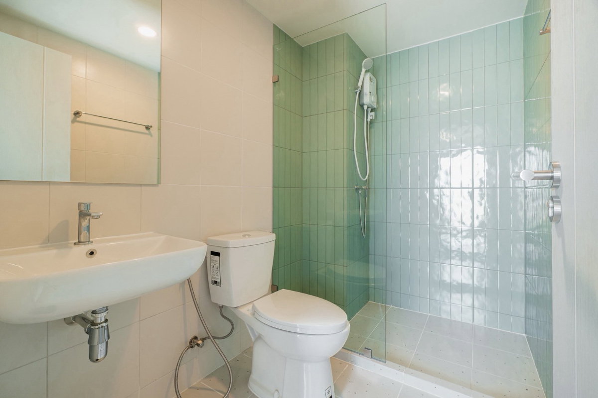 picture For Rent ✨ The Origin Sukhumvit - Praksa ✨ Fully furnished and equipped with appliances; near BTS Phraeksa. - 10/10