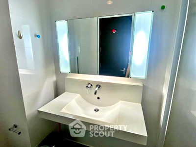 Condos for rent : 1-BR 45 Sqm At 24th-Floor, Rhythm Ratchada, 100m To MRT Ratchadaphisek (ID 3147075)