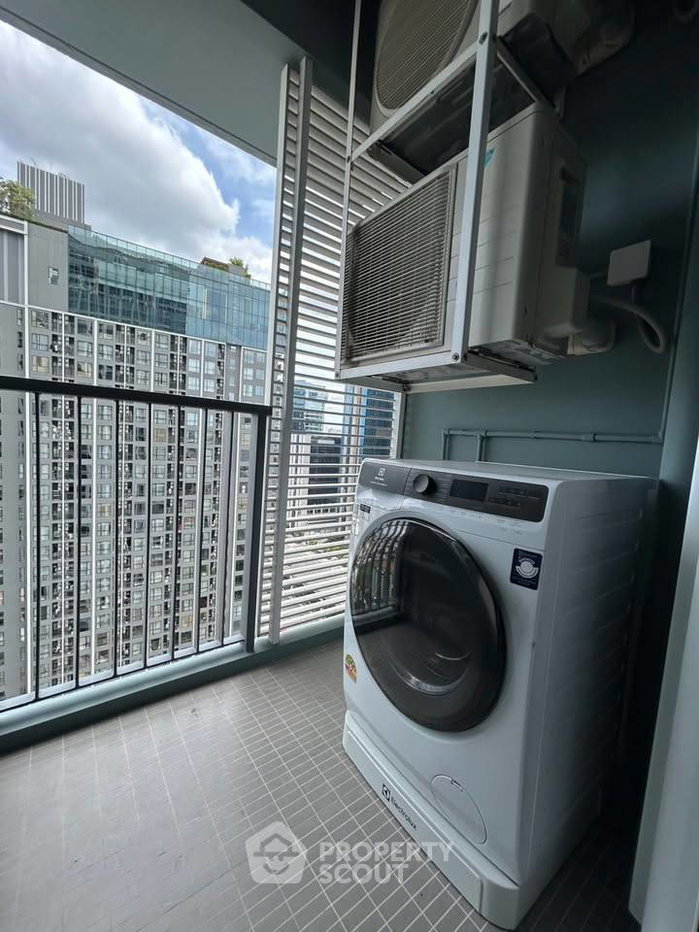 รูป คอนโด 1 ห้องนอน The Saint Residences ชั้น 28 ขนาด 36 ตร.ม. ใกล้ MRT พหลโยธิน 100 ม. (ID 3147154) - รูปที่ 14/16