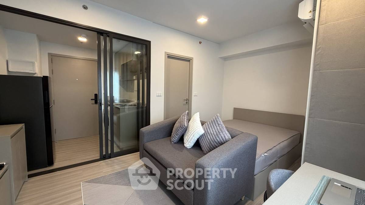 picture 1-BR Condo At QUINTARA MHy’DEN Pho Nimit, 100m to BTS Pho Nimit (ID 3148302) - 4/15