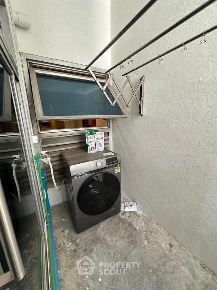 รูป คอนโด 2 ห้องนอน ที่ สาทร เฮาส์ คอนโดมิเนียม ใกล้ BTS สุรศักดิ์ 90 ม. (ID 3147293) - รูปที่ 8/9