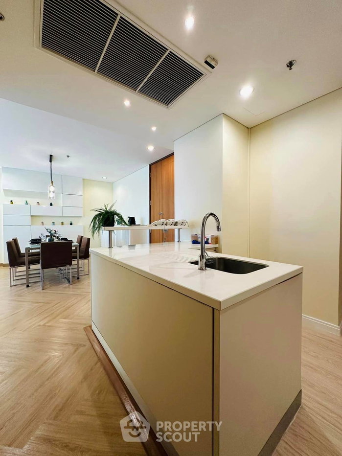 picture 3-BR 162 Sqm, 18th-Floor At The Royal Saladaeng, 200m To MRT Silom (ID 1505953) - 15/16