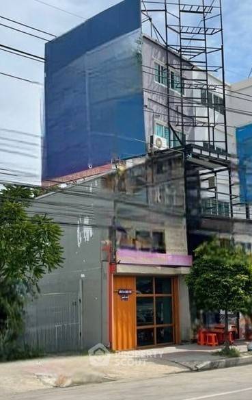 รูป ทาวน์เฮ้าส์ 1 ห้องนอน รับสัตว์เลี้ยง ขนาด 220 ตร.ม. ใกล้ ARL หัวหมาก (ID 2432608) - รูปที่ 3/3