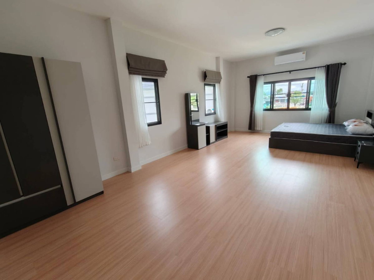 รูป ให้เช่าบ้านเดี่ยว 2 ชั้น ในหมู่บ้านใจแก้วเอราวัณ 31 เฟส 8 อำเภอสารภี-เชียงใหม่ รับสัตว์เลี้ยงขนาดเล็ก (R1396) T.0946511456 - รูปที่ 8/12