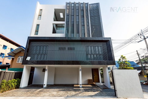 📌 ให้เช่าบ้านเดี่ยว 4 ชั้น ซิมมิทรี เกษตร-นวมินทร์ 3 ห้องนอน 3 ห้องน้ำ
