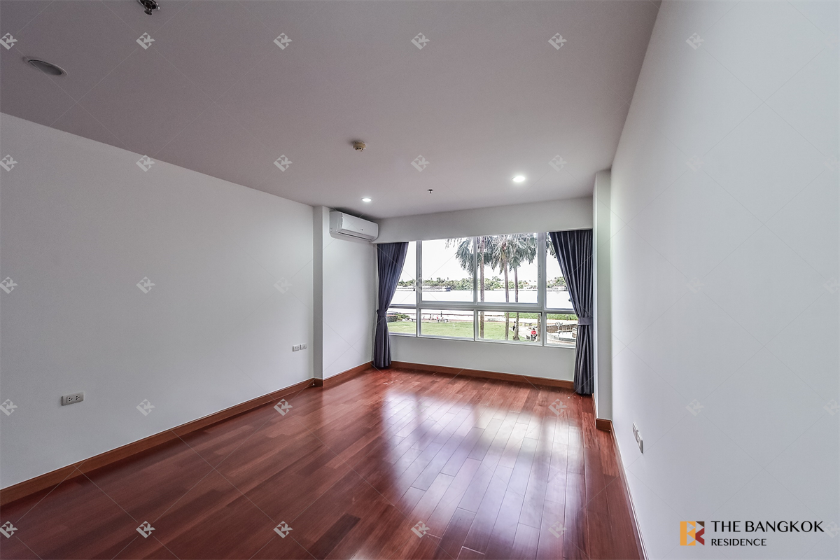 picture Book quickly before the room is gone!! Supalai Prima Riva - 9/10