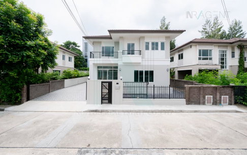 📌 ขายบ้านเดี่ยว โครงการ เดอะ แพลนท์ บางนา 2 ชั้น 3 ห้องนอน 3 ห้องน้ำ