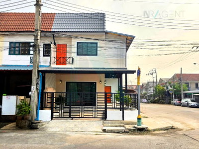 ทาวน์โฮม นนทบุรี : 📌 ขายทาวน์เฮาส์ โครงการ บ้านบัวทอง 4 2 ชั้น 2 ห้องนอน 2 ห้องน้ำ