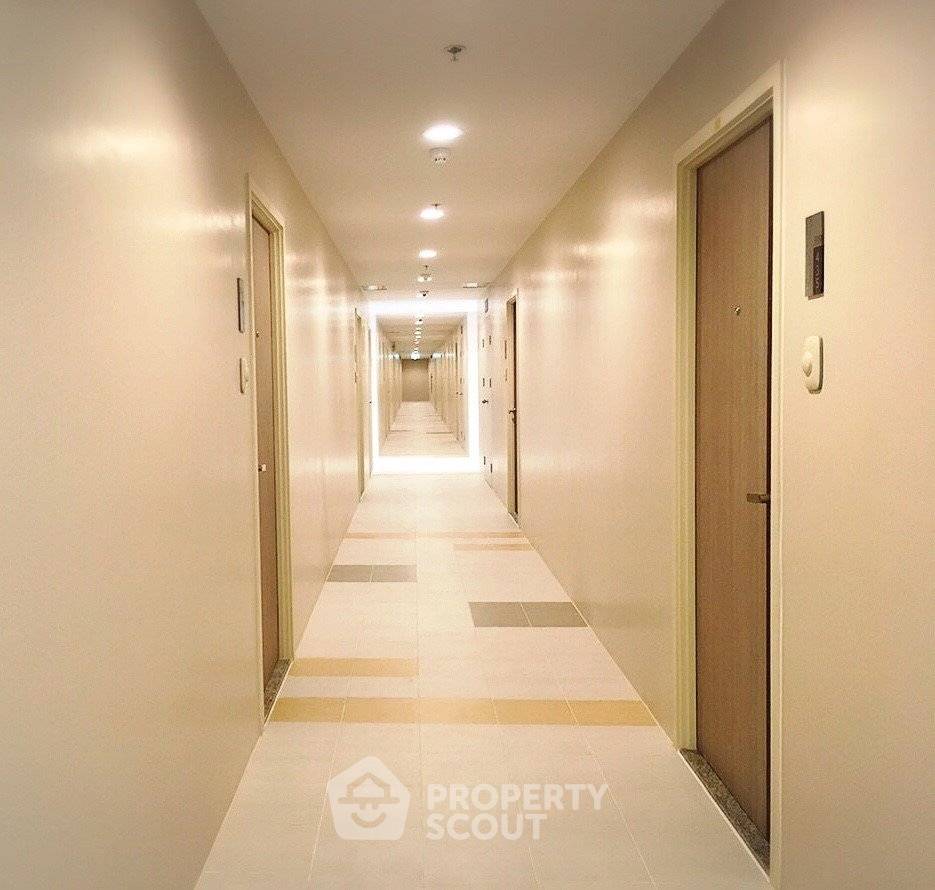 picture 1-BR Condo at Supalai Loft Talatphu Station near BTS Talat Phlu (ID 2183104) - 9/13