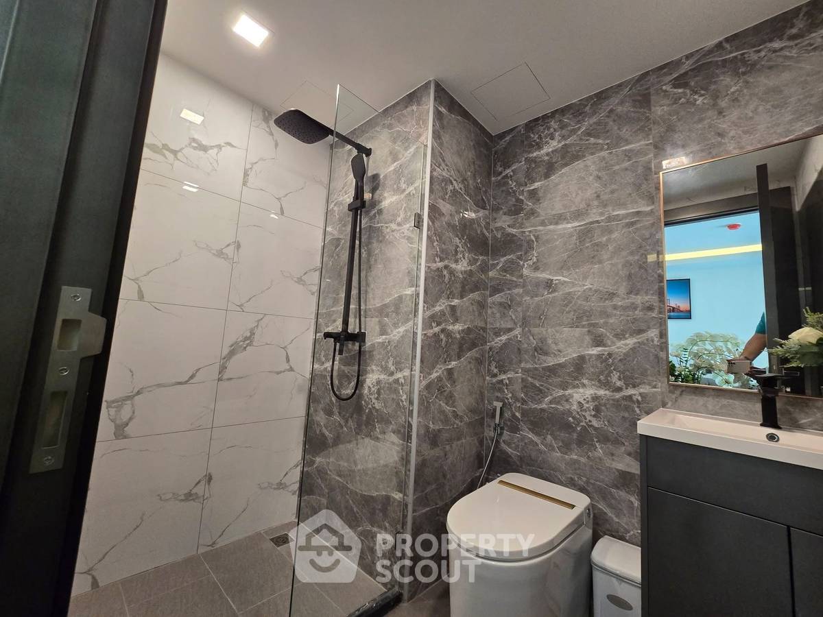 รูป คอนโด 1 ห้องนอน ชั้นสูง 24 ชั้น โครงการ Arcadia Millennium Tower ใกล้พัทยาใต้ (ID 3147314) - รูปที่ 4/11