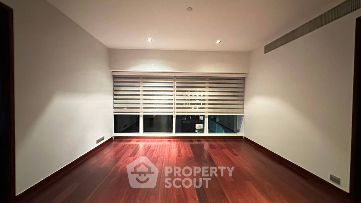 picture 3-BR Condo 265 Sqm On 17th Floor, Le Raffine Jambunuda Sukhumvit 31, BTS Phrom Phong (ID 2081471) - 5/10