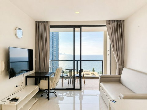 ⛵ Riviera Wongamat ⛵ Sea view / 15F / 50sqm / 1bedroom >> THB25,000/month彡