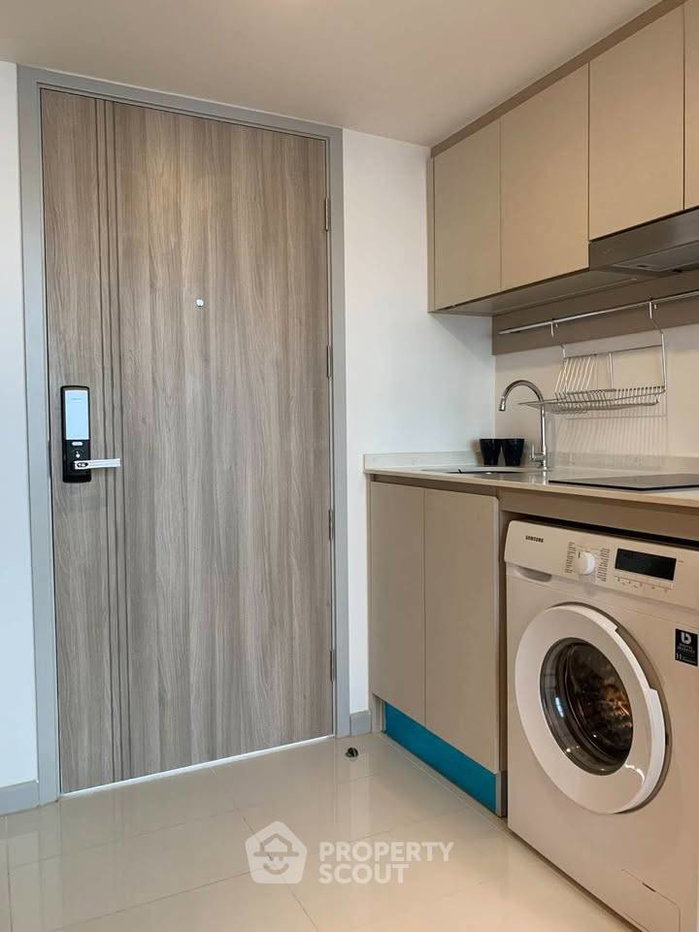 picture 1-BR 27th-Floor 37 Sqm Knightsbridge Prime Sathorn Near BTS Saint Louis (ID 3148089) - 10/11