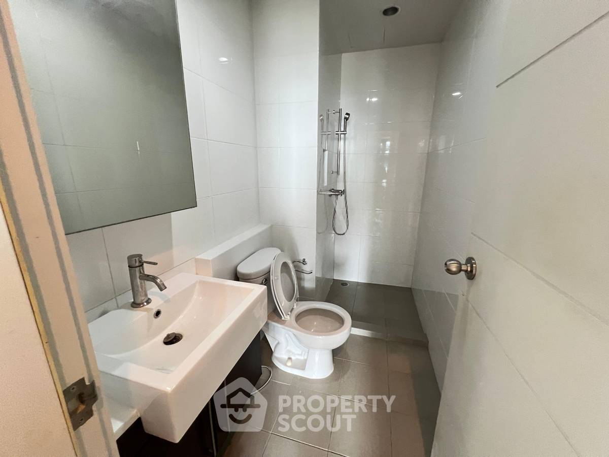 picture 2-BR 75 Sqm Condo Near BTS Ari (200m), The Vertical Aree (ID 3145174) - 9/9