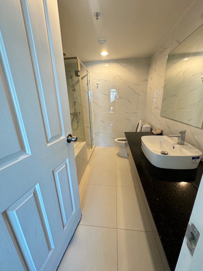 รูป For rent Belle Grand Rama9 condo 🌳🌳 ห้องสวย พร้อมอยู่ แต่งสวย จัดเต็ม มีหลายห้องให้เลือกชม ID LINE : @190evxgl - รูปที่ 10/25