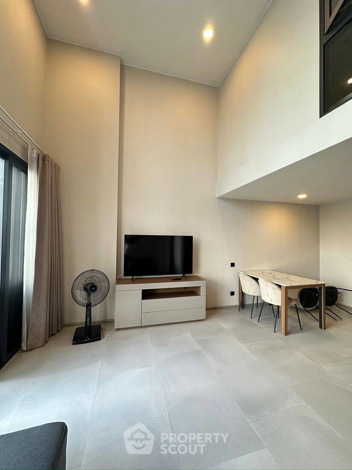 picture 1-BR 50 Sqm Condo For Rent At Cooper Siam, 8th Floor Near BTS National Stadium (ID 2102527) - 2/10