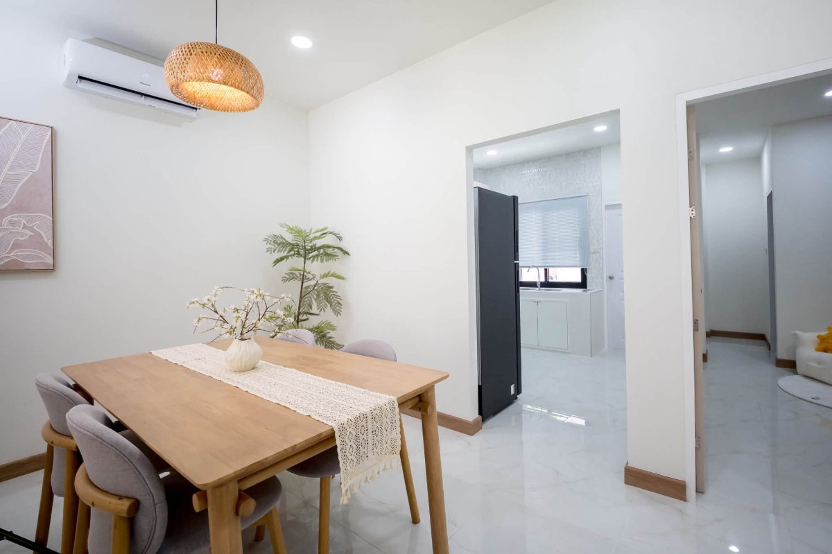 รูป 🏡 ขายด่วน! บ้านใหม่ พร้อมเฟอร์นิเจอร์ ฟรีค่าโอน โครงการกุลพันธ์ 9 หางดง 📞 063-664-9056 - รูปที่ 9/25