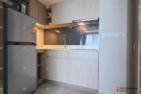 Easy Start with a City Dweller Lifestyle Urbitia Thonglor 36 near BTS Thong Lo