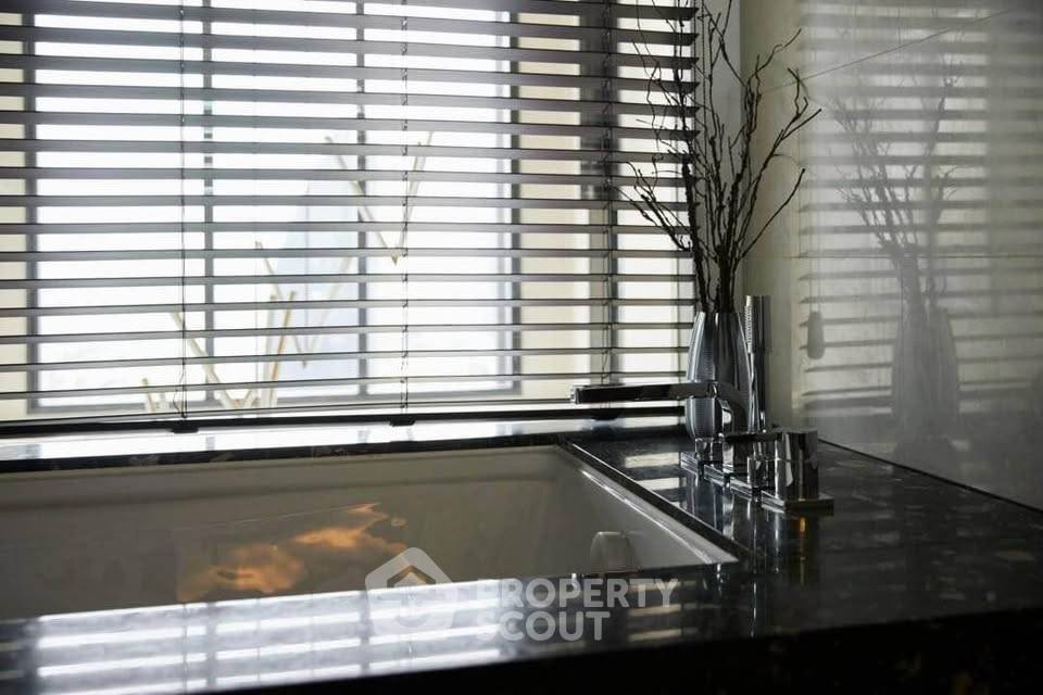 picture High-Floor 2-BR 103 Sqm Beatniq Sukhumvit 32, 300m To BTS Thong Lor (ID 3147232) - 9/10