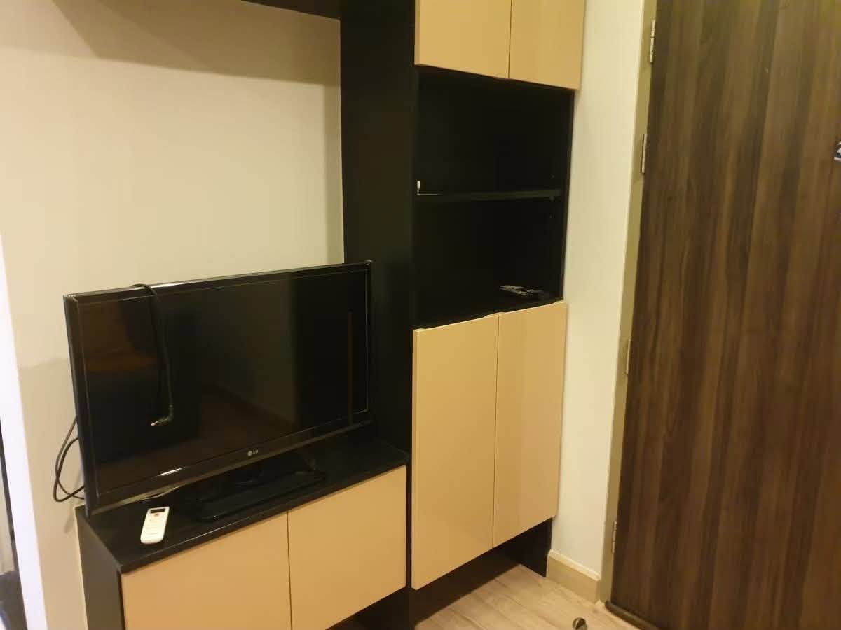 picture Condo for rent, The Unique Ratchada 19 (1 bedroom), 2nd floor, near MRT Ladprao and MRT Ratchada. - 1/10