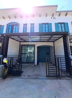 Townhouses for rent Suwannaphum International Airport : House, Anasiri Village, Ramkhamhaeng, ready to move in, 2-story townhome. Near Suvarnabhumi Airport