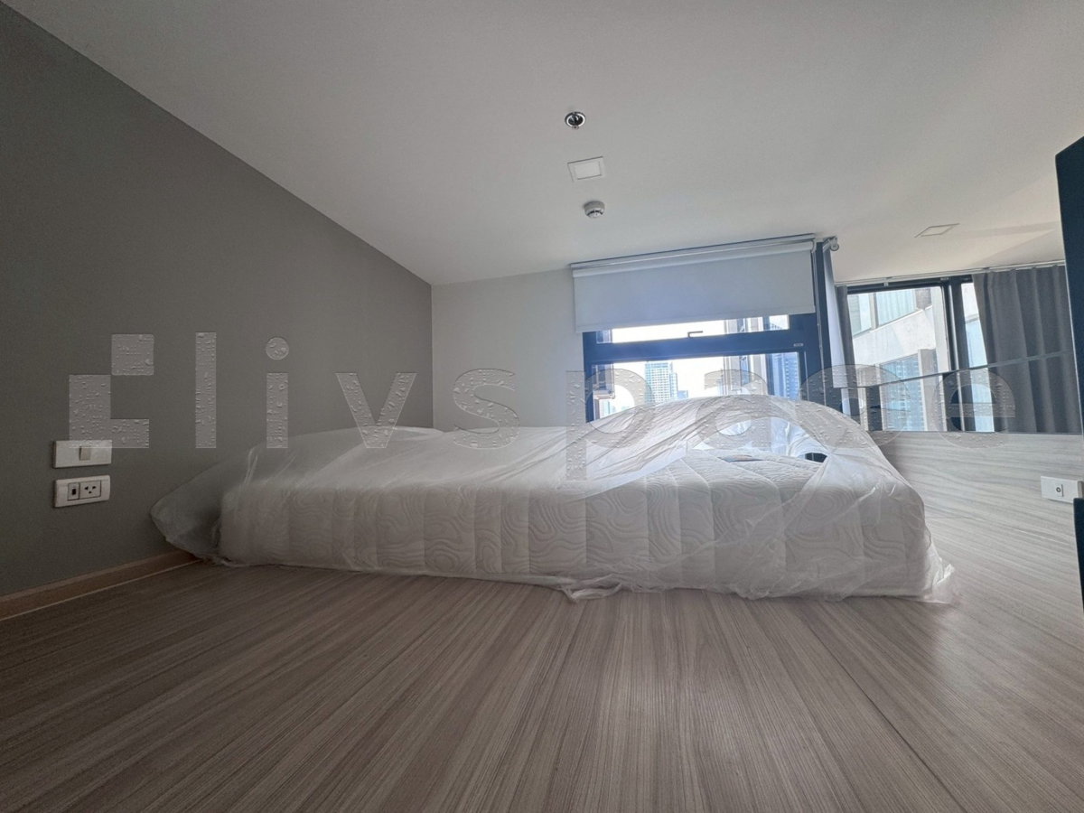 รูป ▚ L1JC02ツ ให้เช่า: Chewathai Residence Asoke 1 ห้องนอน Loft 32ตร.ม. วิวสระ 20,000 บาท/เดือน ห้องใหม่ ชั้นสูงกำลังดี✨ - รูปที่ 7/8