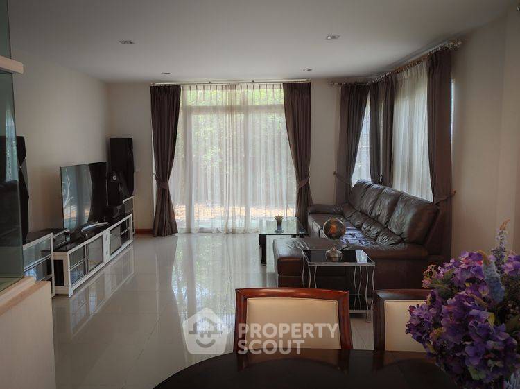 picture Pet-Friendly 4-BR House 230 Sqm, Laddarom Chaiyaphruk-Chaengwattana (ID 3145806) - 3/7