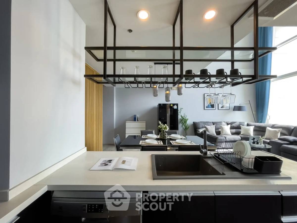 picture Well-Priced 2-BR Condo At The Empire Place, 400m to BTS Saint Louis (ID 3141064) - 6/26