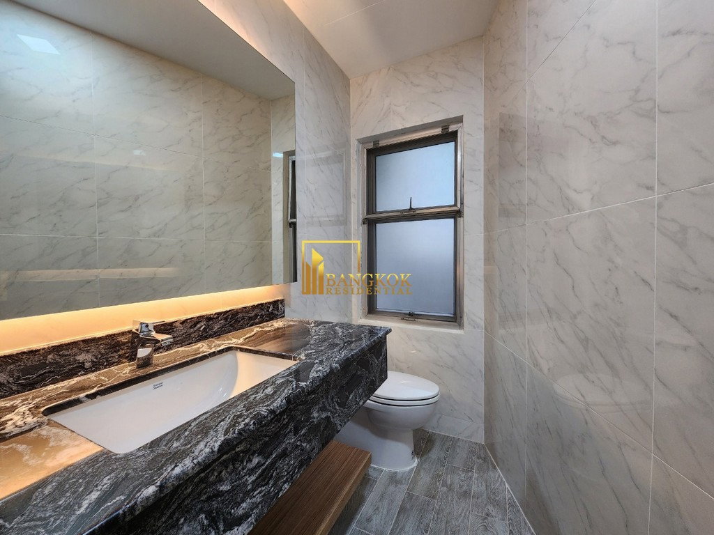 รูป Renovated 4 Bedroom Apartment in Asoke - BR20992AP - รูปที่ 10/49