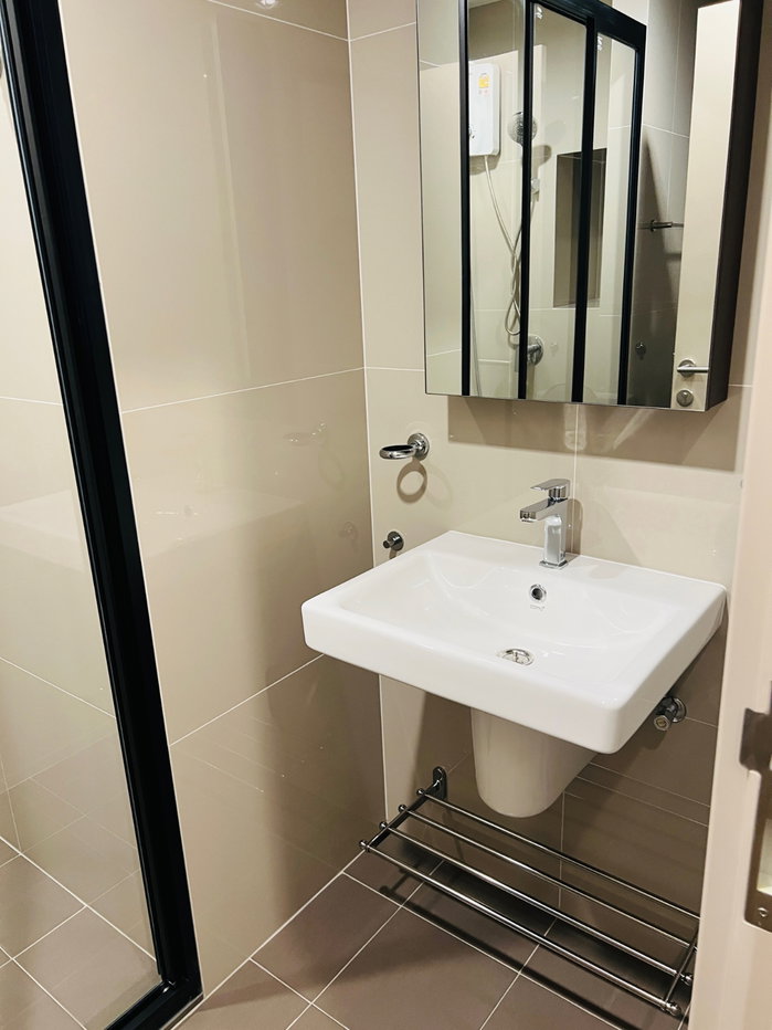 picture Condo The Base Phetburi-Thonglor for rent - 5/18