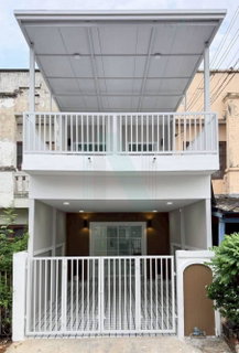 📌 ขายทาวน์เฮาส์ โครงการ บ้านร่มเงาไม้ 2 ชั้น 2 ห้องนอน 2 ห้องน้ำ