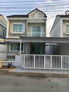 รูปภาพ 📌 ให้เช่าทาวน์เฮาส์ 2 ชั้น เดอะ วิลเลจ บางนา กม.8 3 ห้องนอน 2 ห้องน้ำ