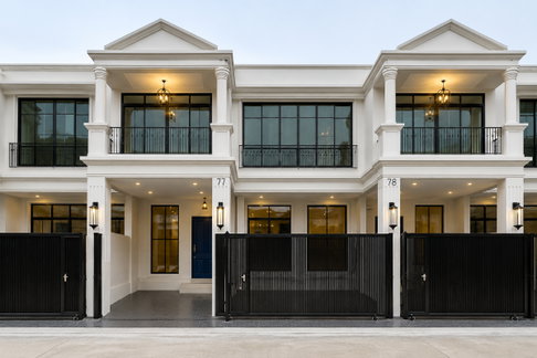 Luxury Executive Townhouses for Rent – Sukhumvit 50 Only 1.2 km from BTS On Nut Station and the expressway.