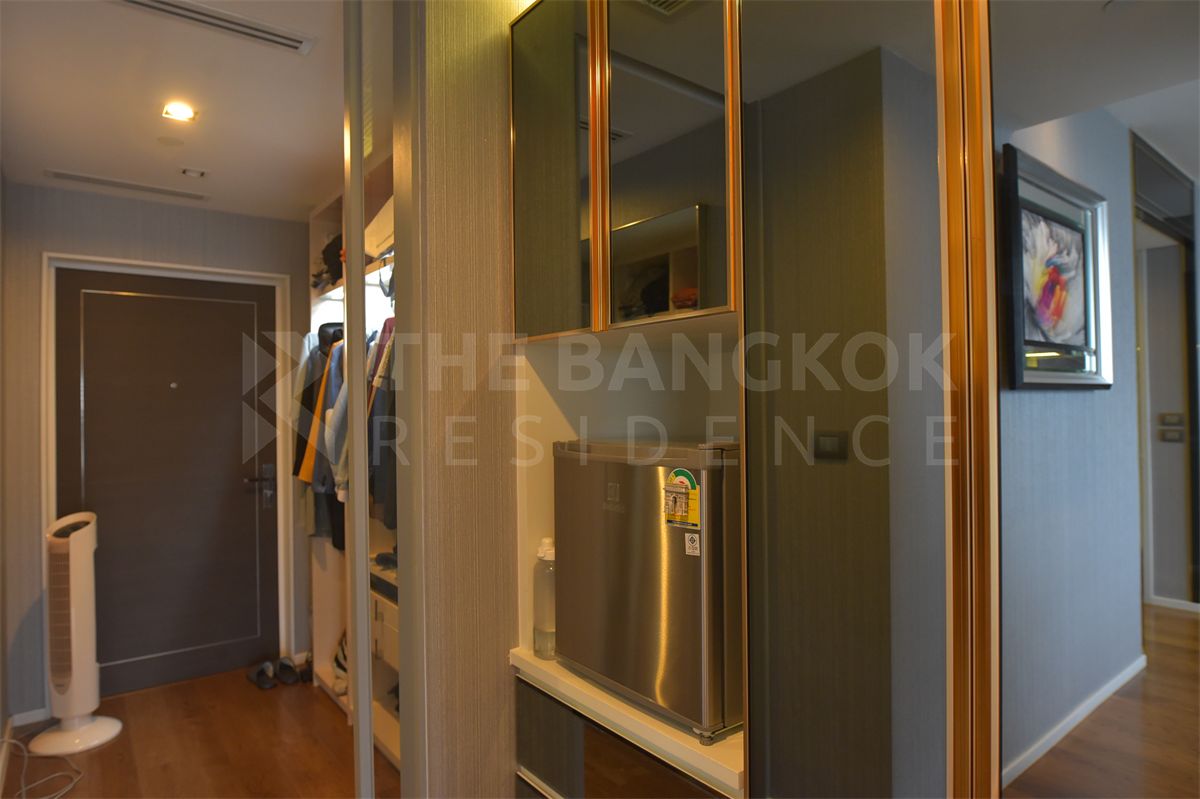 รูป ใช้ชีวิตสไตล์ Luxury บนทำเลศักยภาพ เดอะ แบงค็อค สาทร ใกล้ BTS สถานีสุรศักดิ์ - รูปที่ 2/10
