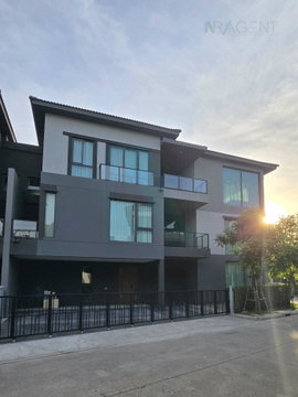 📌 ให้เช่าบ้านแฝด 3 ชั้น บ้านกลางเมือง ดิ อิดิชั่น บางนา 5 ห้องนอน 7 ห้องน้ำ