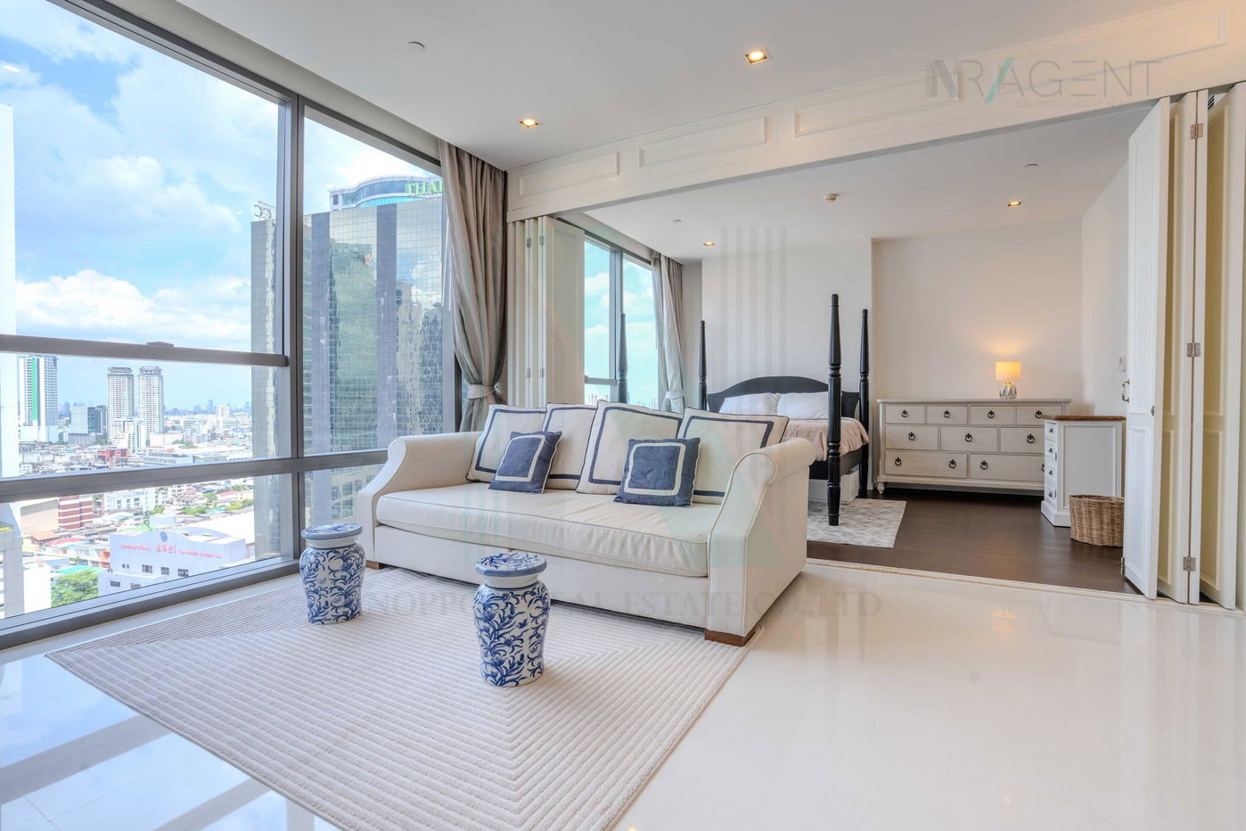 picture 🔺 For Sell Condo THE BANGKOK SATHON Building A, Floor 20,1 bed room, Room size 60 sqm - 1/8