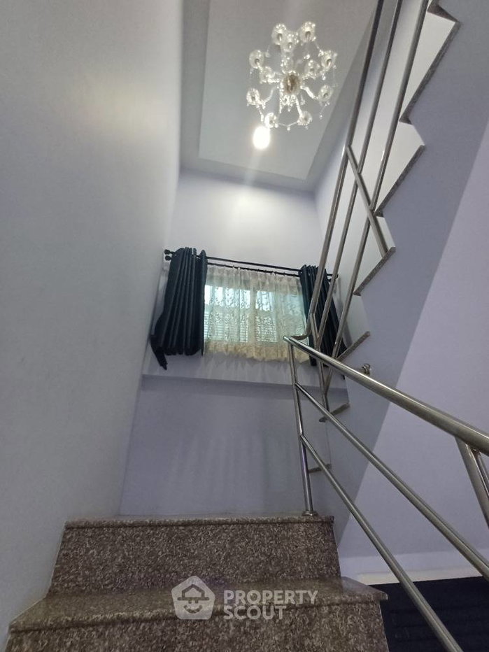 รูป บ้านเช่า 4 ห้องนอน 382 ตร.ม. เลี้ยงสัตว์ได้ ใกล้ดอกไม้ เขตประเวศ (ID 1361040) - รูปที่ 15/26