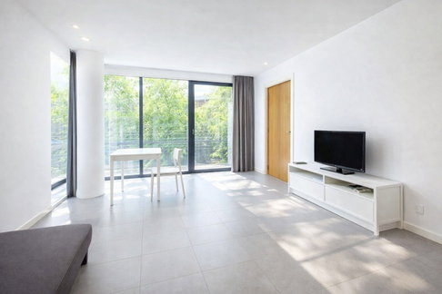 41 sq m. BTS Ploenchit 320 m. Bumrungrad Hospital 890 m. Nai Lert Park, 35% off condo, corner room, 2nd floor, The Nest Ploenchit, 1 bedroom, 1
