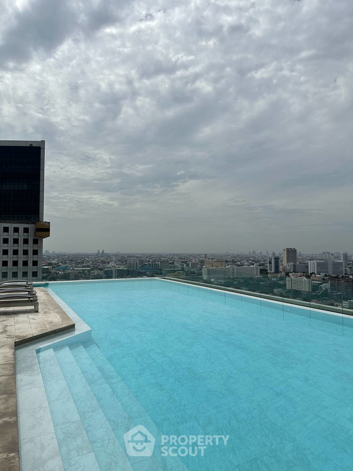 picture Well-Priced 1-BR 32 Sqm At Knightsbridge Prime Ratchayothin, BTS Ratchayothin (ID 1207147) - 11/12