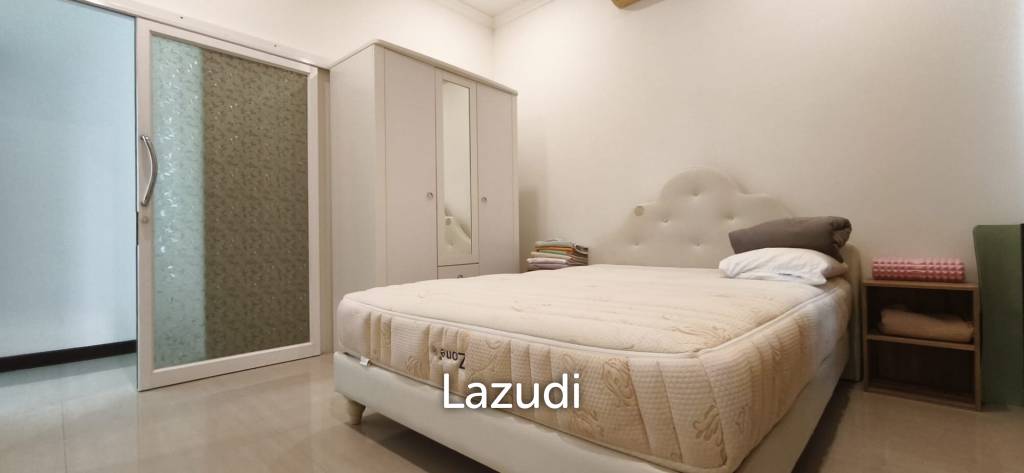 picture 3-Storey Townhouse for Sale on Pratumnak Hill, Pattaya - 19/28