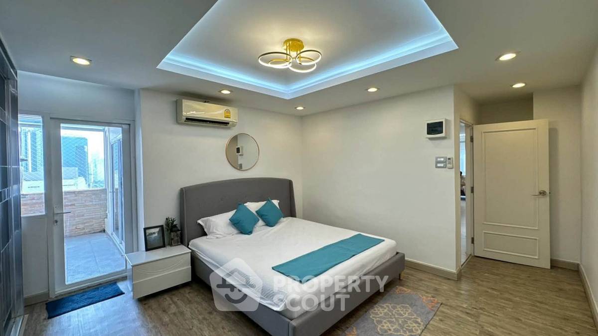 รูป คอนโด 3 ห้องนอน 150 ตร.ม. ชั้น 21 ใกล้ MRT ศูนย์วัฒนธรรมฯ 400 ม. ศรีวรา แมนชั่น คอนโดมิเนียม 1 (ID 3110857) - รูปที่ 10/17