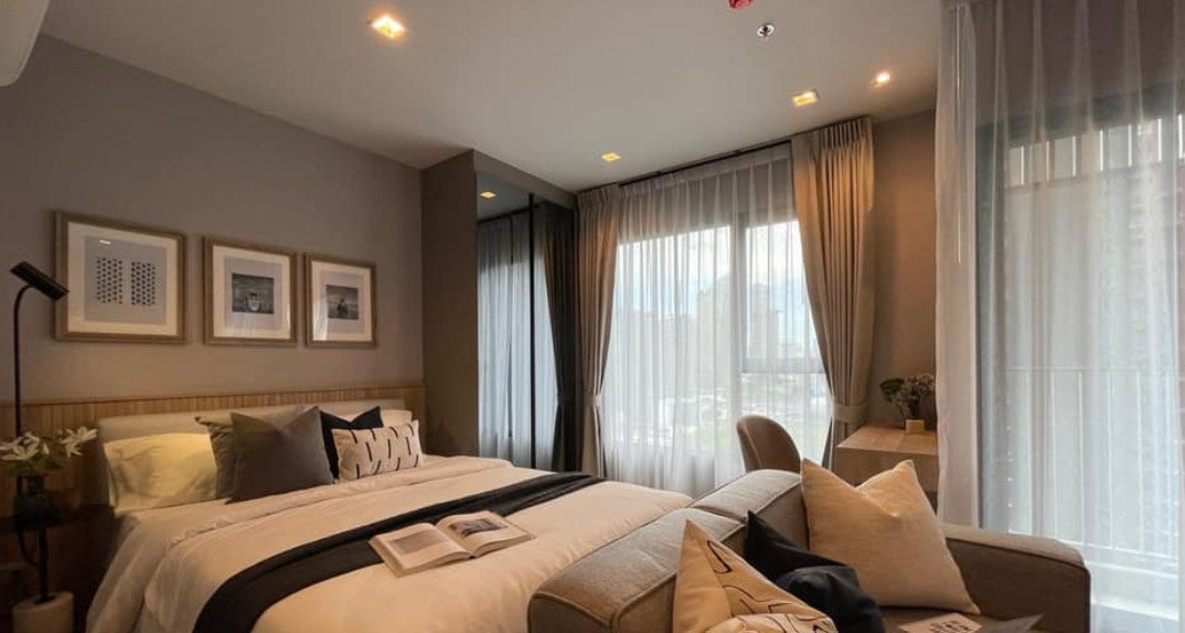 picture Life asoke rama 9   For rent Available Now  - 12/12