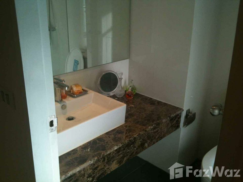 picture 2 Bedroom Condo for rent at The Tempo Ruamrudee 1047334 - 7/8