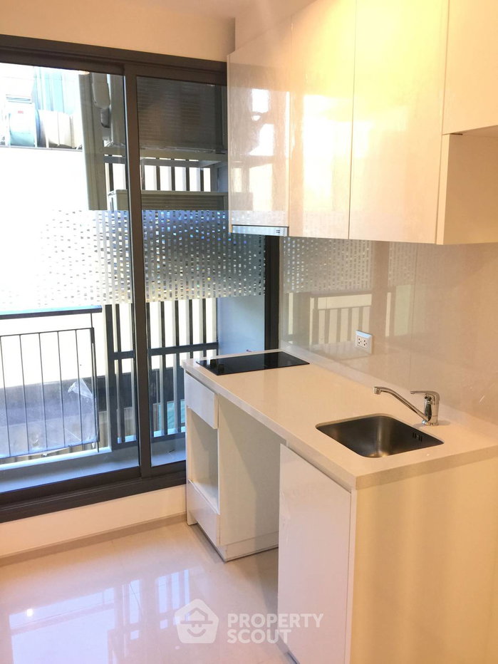 picture 1-BR 27 Sqm On 12th Floor At Rhythm Sukhumvit 42, 200m to BTS Ekkamai (ID 3148184) - 4/10