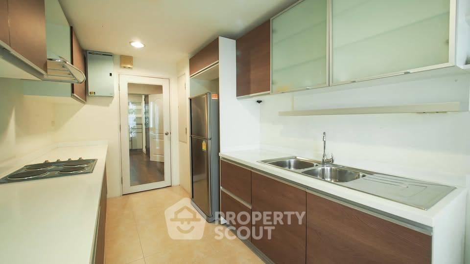 picture 4-BR 205 Sqm Condo At The Fine @ River, BTS Saphan Taksin (ID 3151343) - 5/20