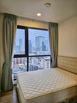 🏙️ The Stage Mindscape Ratchada-Huai Khwang | Special room type with pool view and Japanese onsen, just 350 meters from MRT. Only 20,000 THB/month ♨️